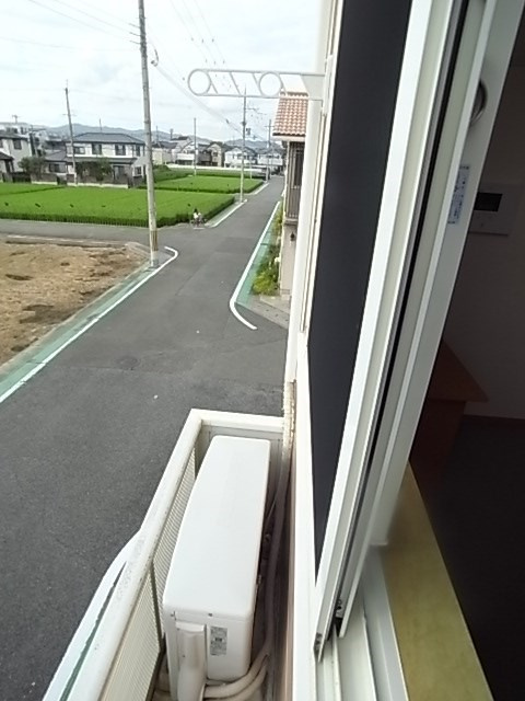 レオパレス甲東園のバルコニー