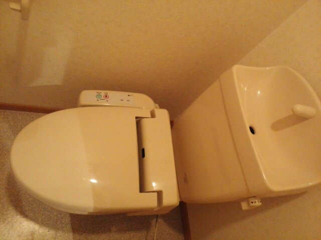 【トイレ】 | トゥ－・ル・モンド | トイレです