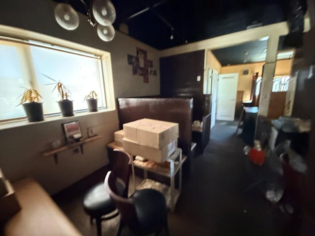 北見市美山町西５丁目４７番地４２　店舗の内装