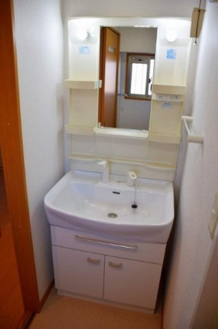サウスヒルズ緑Aの洗面所|反転間取りのの写真となります