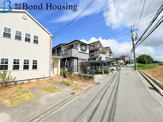 敷地面積約52坪　二ツ屋　築24年の前面道路含む現地写真