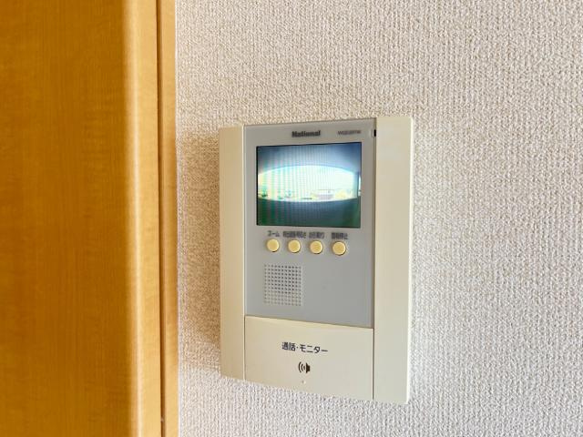 クリスタージュ・ファミリアの内装|カメラ付インターホン