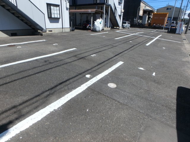 サンビレッジ・SANO　Aの駐車場