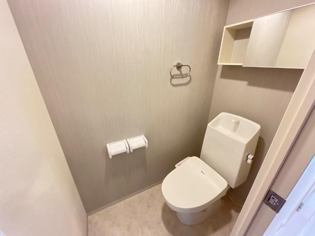 ｃａｓａ　ｅｓｔｅ唐津Ⅰのトイレ|シャワー付トイレ