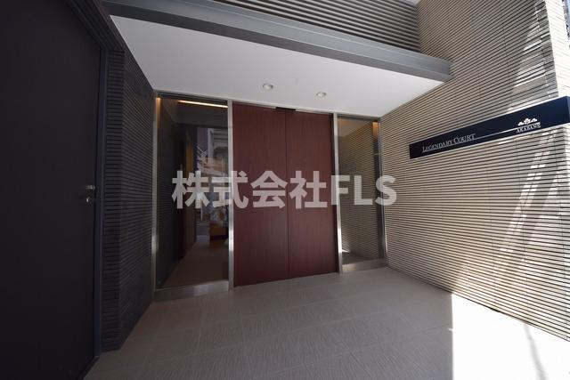 北区赤羽南２丁目の賃貸マンションのエントランス