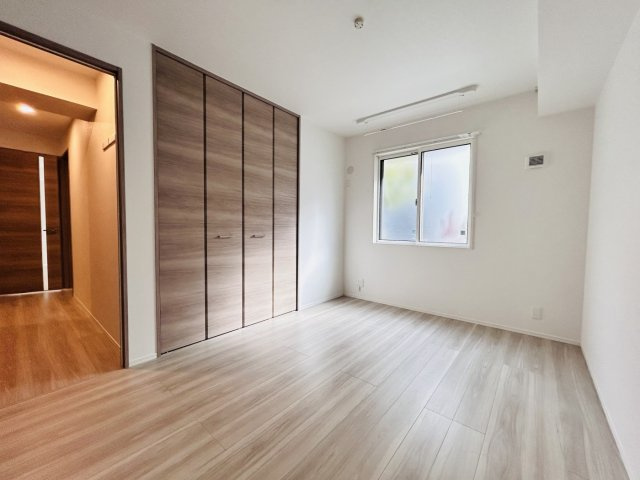 【寝室】エムライズ西宮 