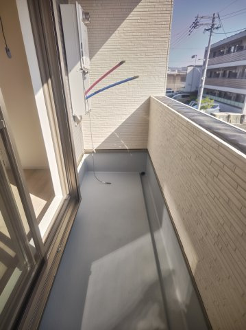アールコート枚方東田宮のバルコニー