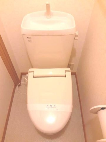 【トイレ】 | ソレアードⅠ | 落ち着いた色調のトイレです