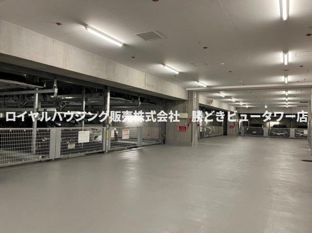 【駐車場】