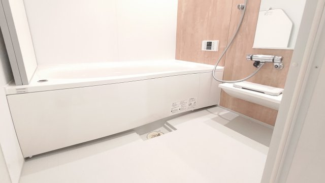 高槻市宮野町のアパートの浴室