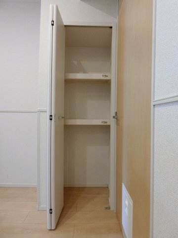 ヴィルドミール　Ｂの収納|イメージ103号室の写真