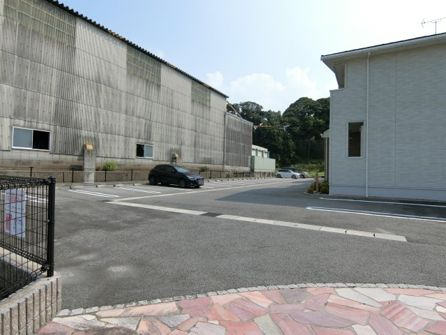 ヴィルドミール　Ｂの駐車場