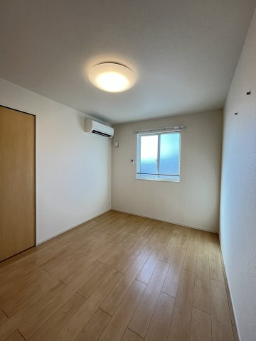 シーサイド　ＴＯＭＩＭＡＳＵの洋室