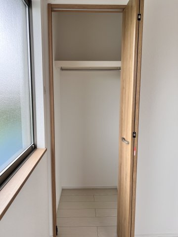 Soleil八橋の収納|洋室5帖　収納