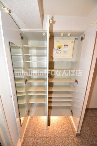 カイセイ江戸堀のその他共用部分|シューズがかなり入ります☆