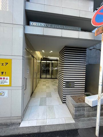 オリエンタル靭本町の外観