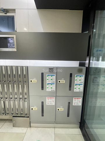 オリエンタル靭本町の外観