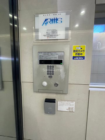 オリエンタル靭本町の外観