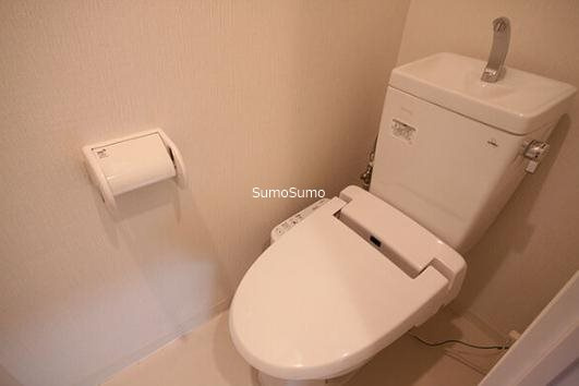オリエンタル靭本町のトイレ