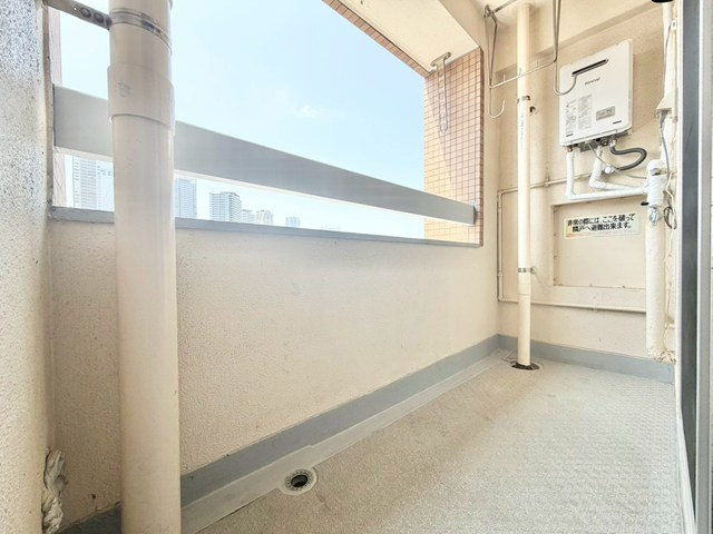 【バルコニー】 | 中津リバーサイドコーポD棟 | エイブルにて取扱い可能な住宅ローンは、全部で10種類以上！お客様にピッタリの住宅ローンを当社のFPよりご案内させて頂きます。住宅ローンのご相談だけでも、お気軽にご相談下さいませ。