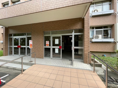 【エントランス】 | 中津リバーサイドコーポD棟 | エイブルだけの嬉しいサービス、ご用意しております。詳細は、お気軽に当社までお問合せ下さいませ！