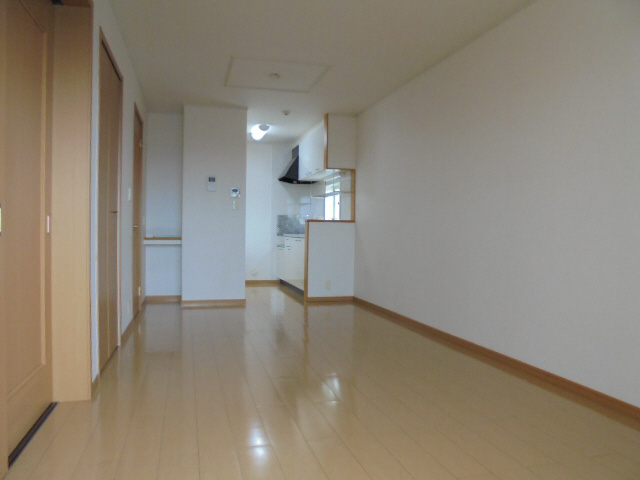 クラッセ壱番館の居間・リビング