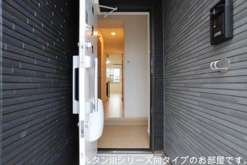 【玄関】 | ラヴィアンローズ | ラヴィアンローズ(Good Home)イメージ画像