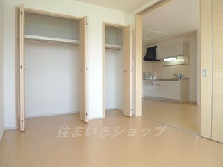 マイネ　ファミーリエ　Ⅰの寝室|クローゼットあり
