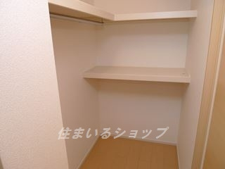 グリーンワールド　Ⅲの収納|ウォークインクローゼット