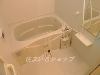 グリーンワールド　Ⅲの浴室|追い焚き・浴室暖房乾燥機あり