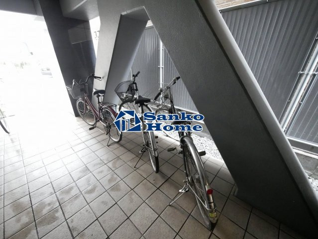 モンパレ入谷の駐車場