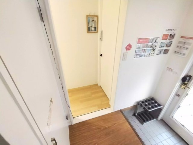 76 クロス桜新町2の玄関|ゆったりとした玄関です