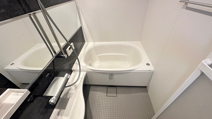 D-room黄金の浴室