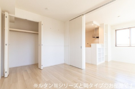 【居間・リビング】 | ラヴィアンローズ | ラヴィアンローズ(Good Home)イメージ画像