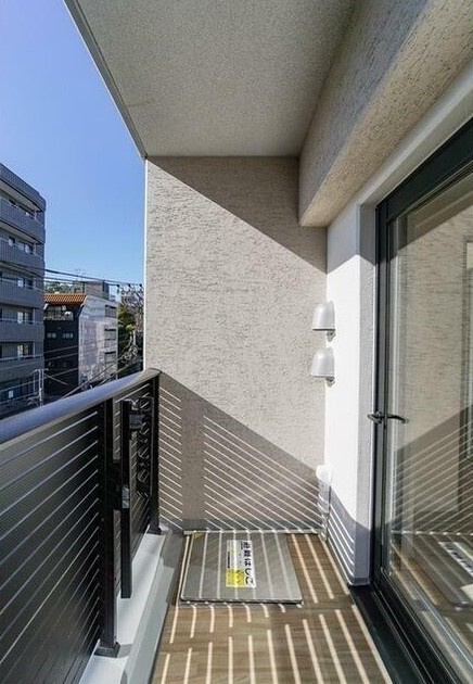 【バルコニー】