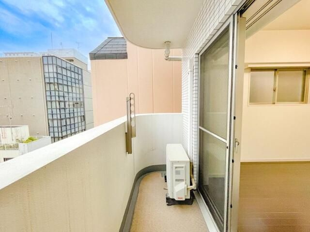メインステージ浅草のバルコニー