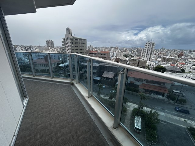 ＲＹＵ：Ｘ　ＴＯＷＥＲ　Ｔｈｅ　ＷＥＳＴのバルコニー