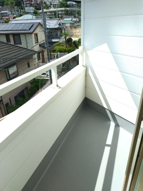 西宮市新甲陽町　中古戸建のバルコニー
