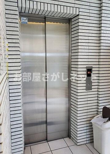 フェリース横濱【おとり物件なし】#学生・社会人にオススメ！初期費用分割払いOK！のその他共用部分|エレベーター　※2024年12月の写真