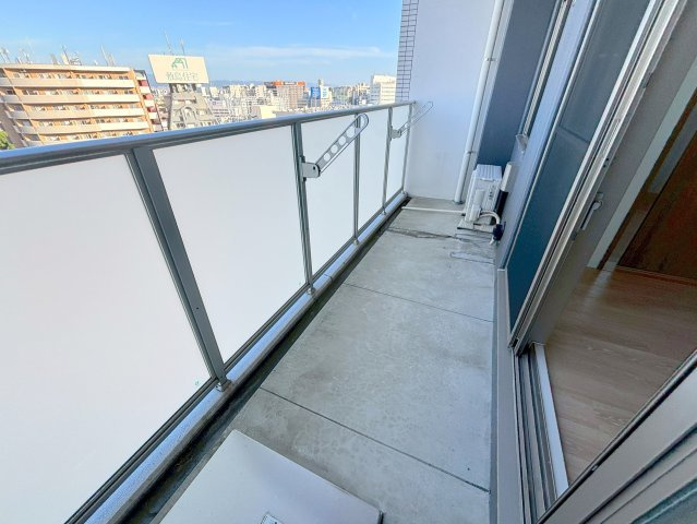 プログレッセ新大阪のバルコニー