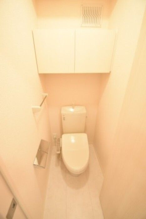 カーネリアンのトイレ|ゆったりとした空間のトイレです
