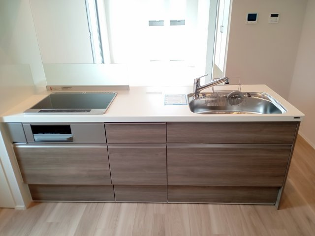 稲城市東長沼の賃貸マンションのキッチン