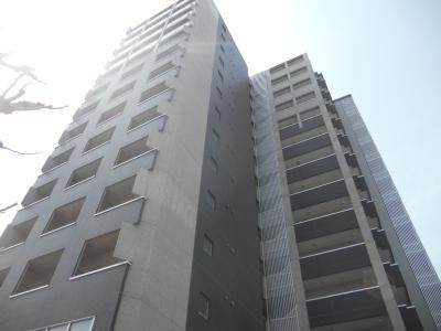 クリスタルグランツ京都高辻の外観