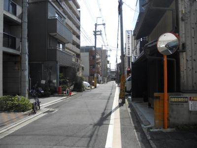クリスタルグランツ京都高辻の周辺|前面道路