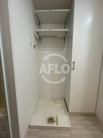サクラティアラ新梅田の居間・リビング|サクラティアラ新梅田　室内洗濯機置き場
