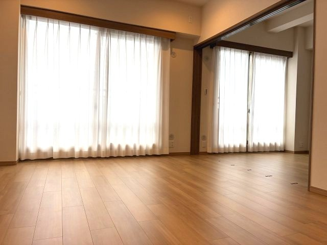【居間・リビング】の画像