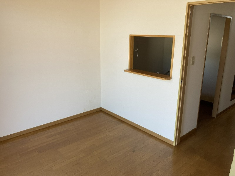 北葛城郡広陵町大字南のアパートの居間・リビング