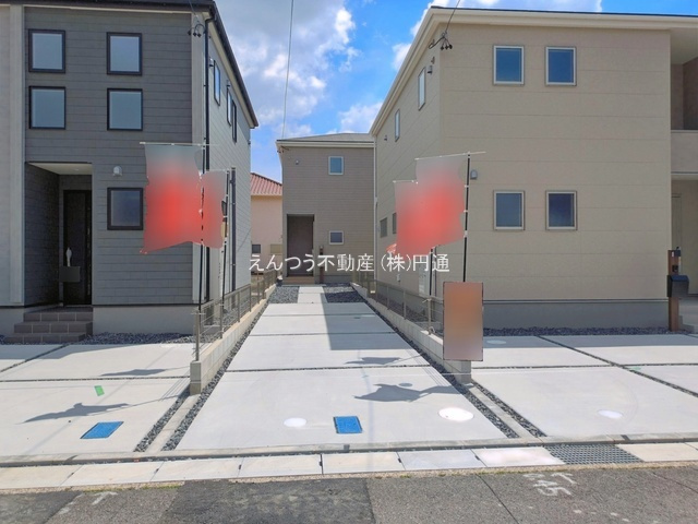 リーブルガーデン西高山町三丁目の前面道路含む現地写真