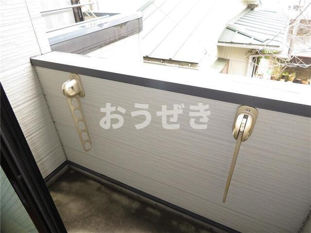 ドルフィン天王町のバルコニー
