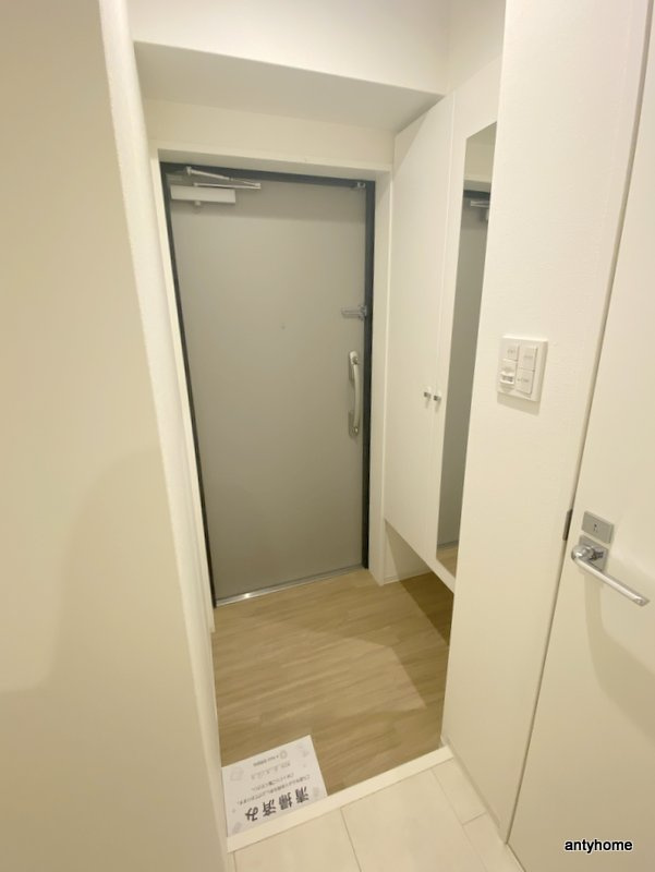 CCOLOR南新町の玄関